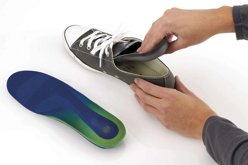 how to replace insoles in shoes