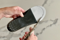 //iororwxhpppklp5m.ldycdn.com/cloud/lpBpjKiplkSRklkmpjlnkq/how-to-put-insoles-in-shoes.jpg